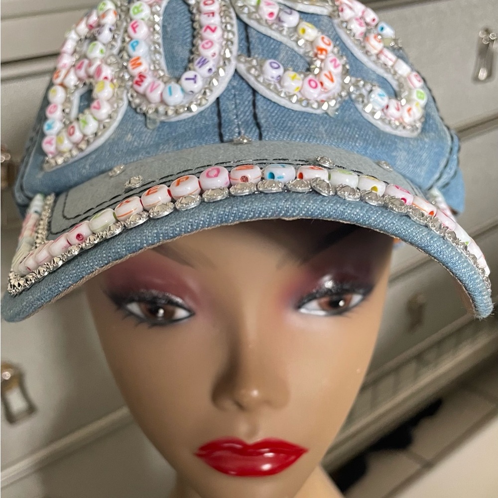 Caps - Picture 4 of 4